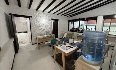 CASA EN VENTA EN LAURELES, SECTOR LAURELES NOGAL