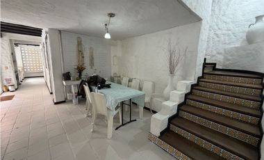 CASA EN VENTA EN LAURELES, SECTOR LAURELES NOGAL