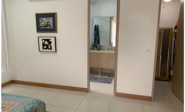 Apartamento DELUXE con Vista al Mar en Primera Línea de Playa - 005 R