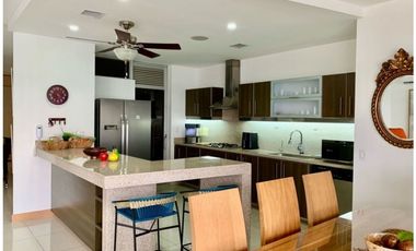 Apartamento DELUXE con Vista al Mar en Primera Línea de Playa - 005 R