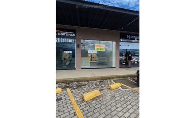 LOCAL EN VENTA EN CENTRO COMERCIAL PARQUE NATURA
