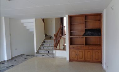 CASA PARA NEGOCIO EN ARRIENDO NORMANDIA