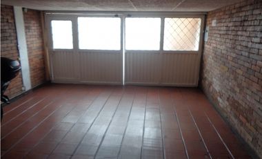 CASA PARA NEGOCIO EN ARRIENDO NORMANDIA