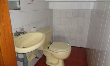 CASA PARA NEGOCIO EN ARRIENDO NORMANDIA