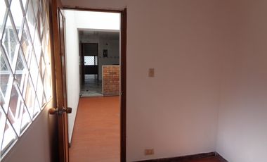 CASA PARA NEGOCIO EN ARRIENDO NORMANDIA