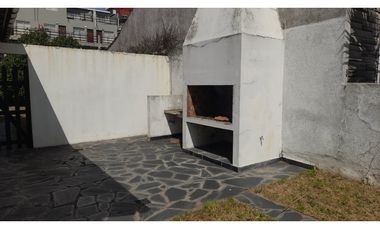 Casa Tres Ambientes En Alquiler Punta Mogotes