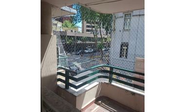 ALQUILER /Tres con dependencia, patio, balcón SIN EXPENSAS