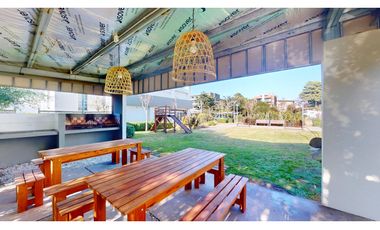 Moderno departamento en el centro de Pinamar, Piscina. Cochera