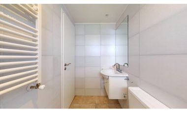 Moderno departamento en el centro de Pinamar, Piscina. Cochera