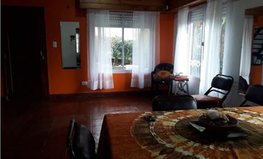 CHALET EN SIERRA DE LOS PADRES CON GRAN PARQUE