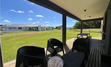 CASA EN VENTA EN RESIDENCIAL II COSTA ESMERLDA