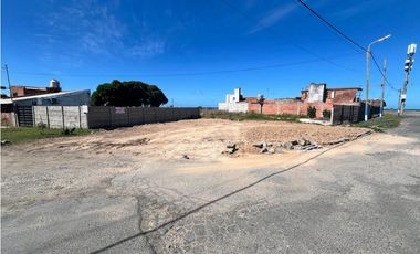LATORRE PROP. VENDE HERMOSO LOTE A METROS DEL MAR