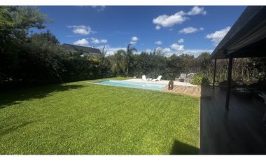 Venta de Casa en barrio privado Las Lomas, Haras Santa Maria. Escobar
