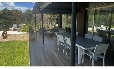 Venta de Casa en barrio privado Las Lomas, Haras Santa Maria. Escobar