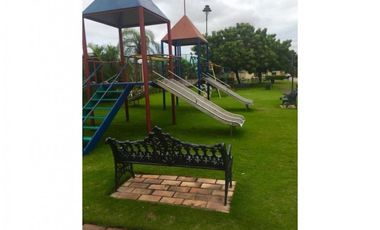 Se vende y Alquilo Casa en Costa del Este $5000