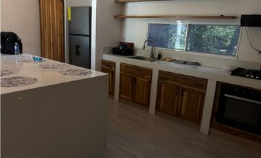 GORGONA / 800M / 3 HABITACIONES / PISCINA / A 1 CUADRA DE PLAYA MALIBU