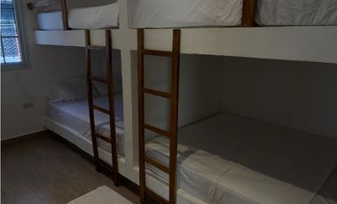 GORGONA / 800M / 3 HABITACIONES / PISCINA / A 1 CUADRA DE PLAYA MALIBU