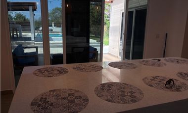 SE VENDE CASA DE 800M EN GORGONA A 1 CUADRA DE PLAYA MALIBU