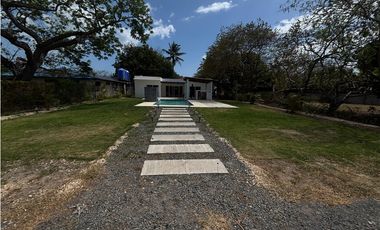 SE VENDE CASA DE 800M EN GORGONA A 1 CUADRA DE PLAYA MALIBU