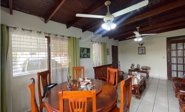 SE VENDE CASA EN HATO PINTADO 12 DE OCTUBRE DE 495M CON 3 HABITACIONES