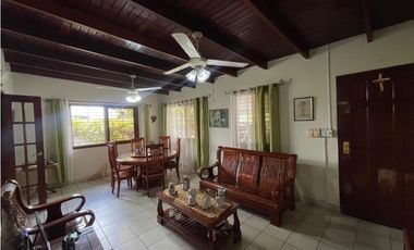 SE VENDE CASA EN HATO PINTADO 12 DE OCTUBRE DE 495M CON 3 HABITACIONES