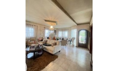 Casa en venta – Villas Alpinas, Villa Zaita | Panamá Norte