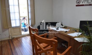 Casa Céntrica - Excelente Ubicación