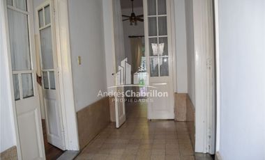 Casa Céntrica - Excelente Ubicación