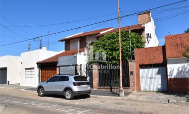 Hermosa Casa En Barrio Lezca