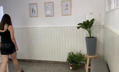 Inmueble con consultorios, departamentos y alto potencial