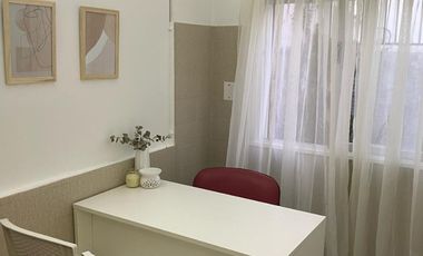 Inmueble con consultorios, departamentos y alto potencial