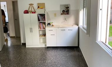 Inmueble con consultorios, departamentos y alto potencial