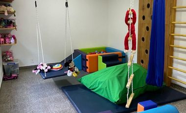Inmueble con consultorios, departamentos y alto potencial