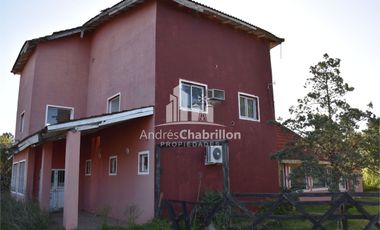 EN VENTA – Complejo de Cabañas a Restaurar