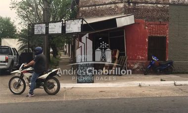 Venta de casa y dos locales comerciales