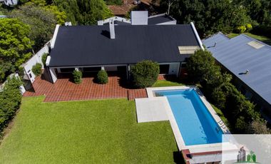 Excepcional casa de tres dormitorios en venta zona Nebel