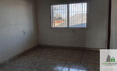 Galpón más departamento de 3 dormitorios en venta Concordia