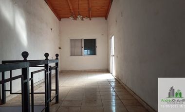 Galpón más departamento de 3 dormitorios en venta Concordia