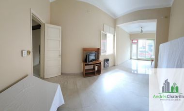 Casa de dos dormitorios en alquiler