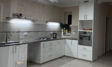 Casa de dos dormitorios en alquiler