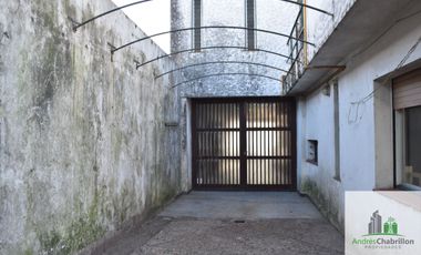 Casa en venta c/ cochera en Concordia