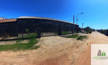Excelente oportunidad de inversión en Concordia, galpón de 2670m2 cubiertos