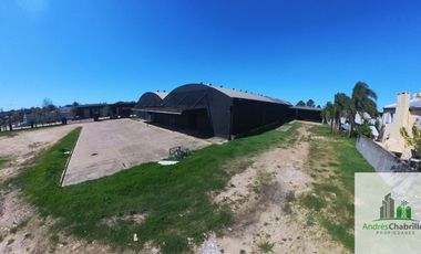 Excelente oportunidad de inversión en Concordia, galpón de 2670m2 cubiertos