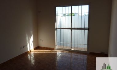 Dúplex en venta c/ cochera en Concordia