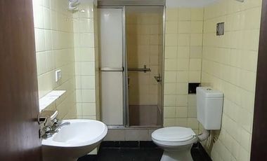 Departamento con cochera sobre peatonal de Concordia