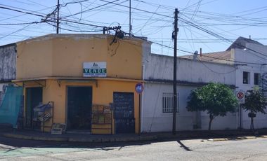 Ideal vivienda y comercio: casa en venta