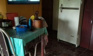 Casa con amplio terreno y piscina en zona Aeroclub