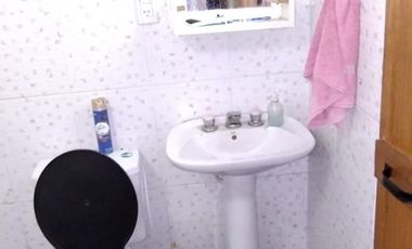 Casa con amplio terreno y piscina en zona Aeroclub