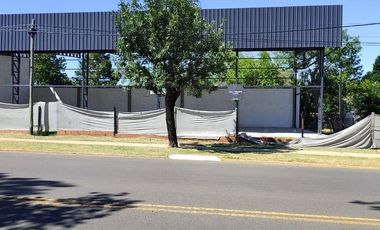 Galpón a estrenar en venta sobre Av. Independencia – Zona de alto tránsito