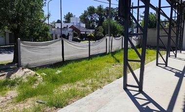 Galpón a estrenar en venta sobre Av. Independencia – Zona de alto tránsito
